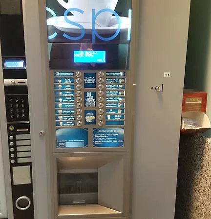 Operaramblas Πανσιόν 2*