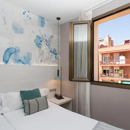 Operaramblas Guest house 2*