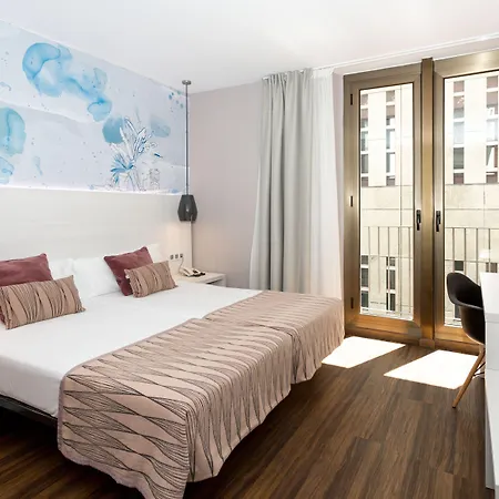 호스탈 오페라람블라스 게스트하우스 2*