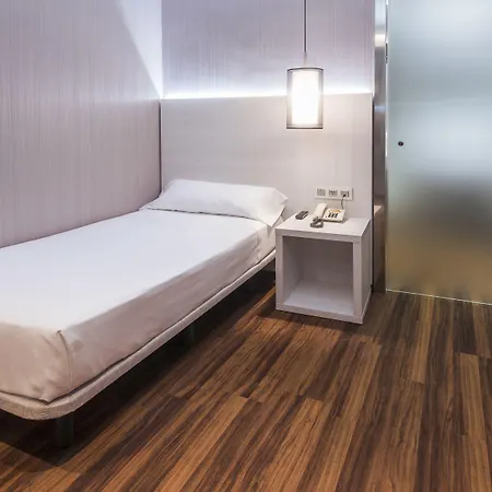 호스탈 오페라람블라스 2* 바르셀로나