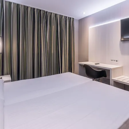 호스탈 오페라람블라스 2* 바르셀로나