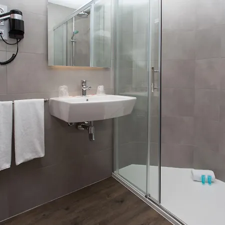 게스트하우스 호스탈 오페라람블라스 2*