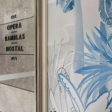 호스탈 오페라람블라스 게스트하우스 2*