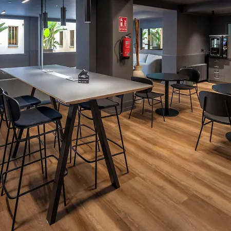 게스트하우스 호스탈 오페라람블라스 2*