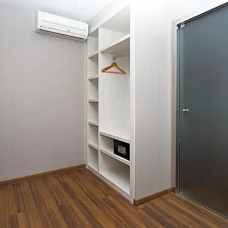 بيت ضيافة هوستل أوبيرارامبلاس 2*