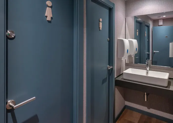 בית הארחה Operaramblas