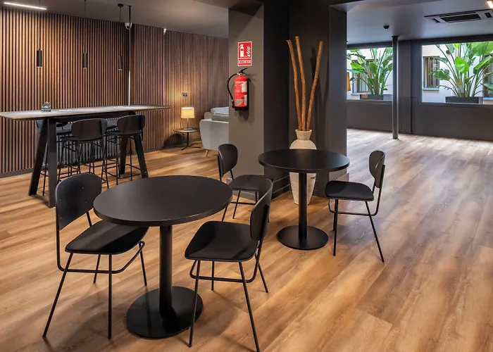 בית הארחה Operaramblas