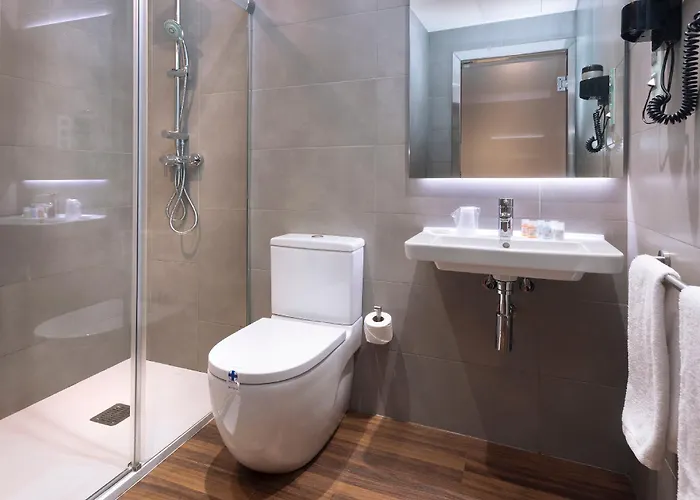 בית הארחה Operaramblas 2*