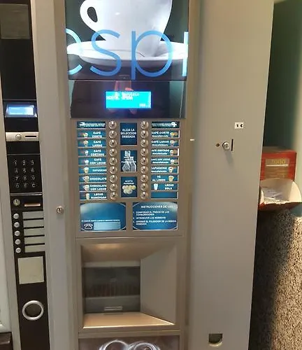 Operaramblas בית הארחה 2*