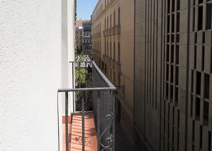 בית הארחה Operaramblas ברצלונה