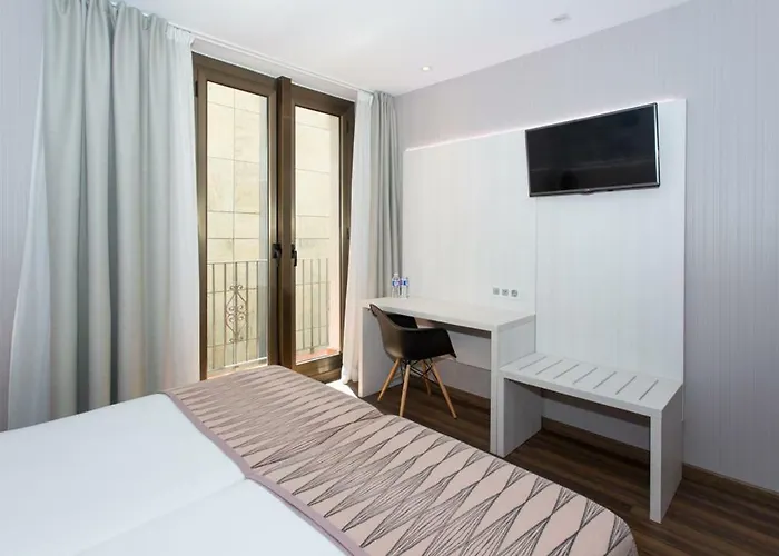 בית הארחה Operaramblas ברצלונה